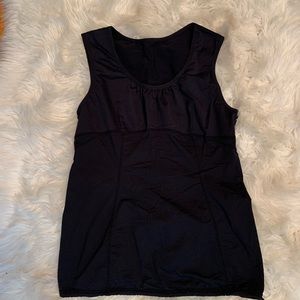 Lulu scoop neck loose tank, size 8